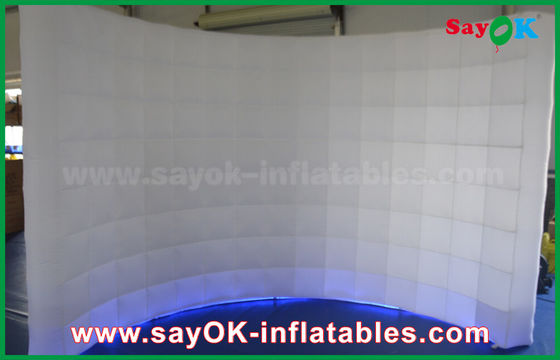 Inflatable Led Photo Booth Tenda Penerangan Tiup Melengkung Tahan Lama Putih Untuk Promosi / Periklanan