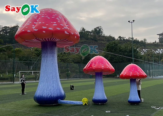 Tanaman Model Jamur Tiup Raksasa Untuk Wonderland Meledakkan Jamur Dengan Bunga